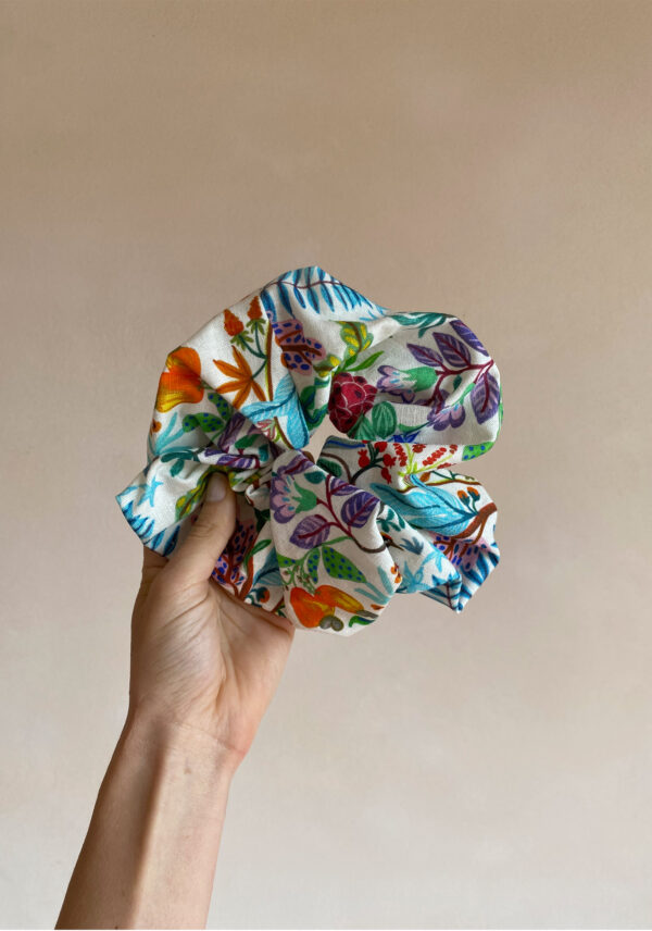 tropicalia scrunchie