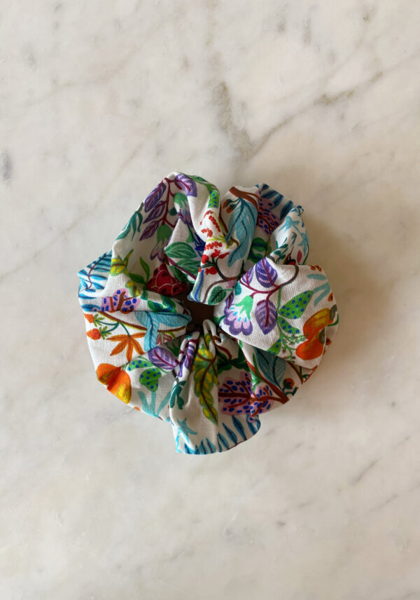 tropicalia scrunchie