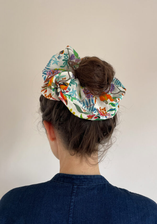 tropicalia scrunchie