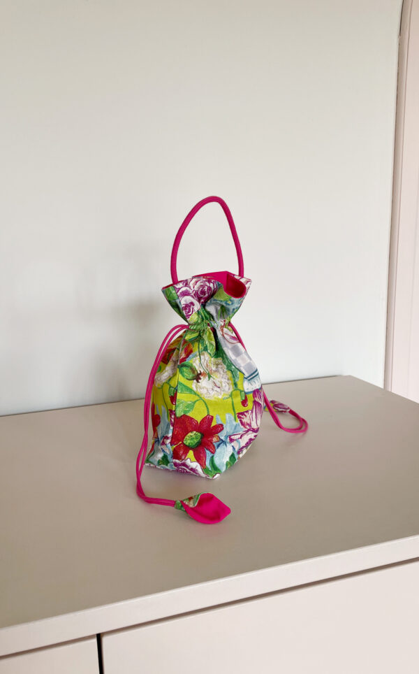 flowers pouch