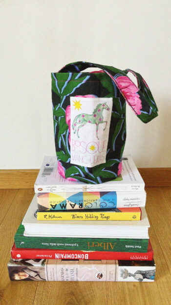 peonies bucket bag